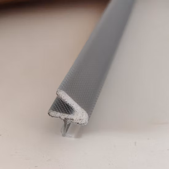 Hergestellt in China. Kunststoff-Türbürste. Finden Sie Dichtungsstreifen, Fensterbürstendichtung, Silikon-Dichtungsstreifen, Wollflor-Dichtungsstreifen mit Lamellen, Gummidichtung